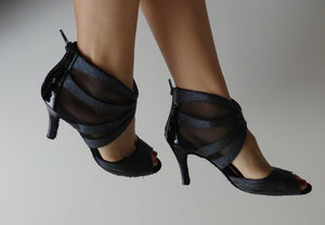 Anna Kern for Salsa