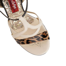 Tangolera. A11 Leopard and Cream, Maculato Heel 8 cm