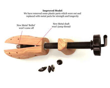 Ladies cedar wood shoe stretcher with bunion buttons