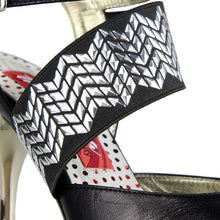 Tangolera E 01 Black Leather, Silver Heel 7 cm